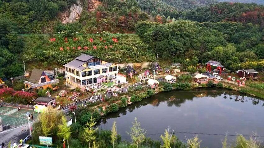 独臂踏征途忠魂耀澴川（报纸稿）.docx